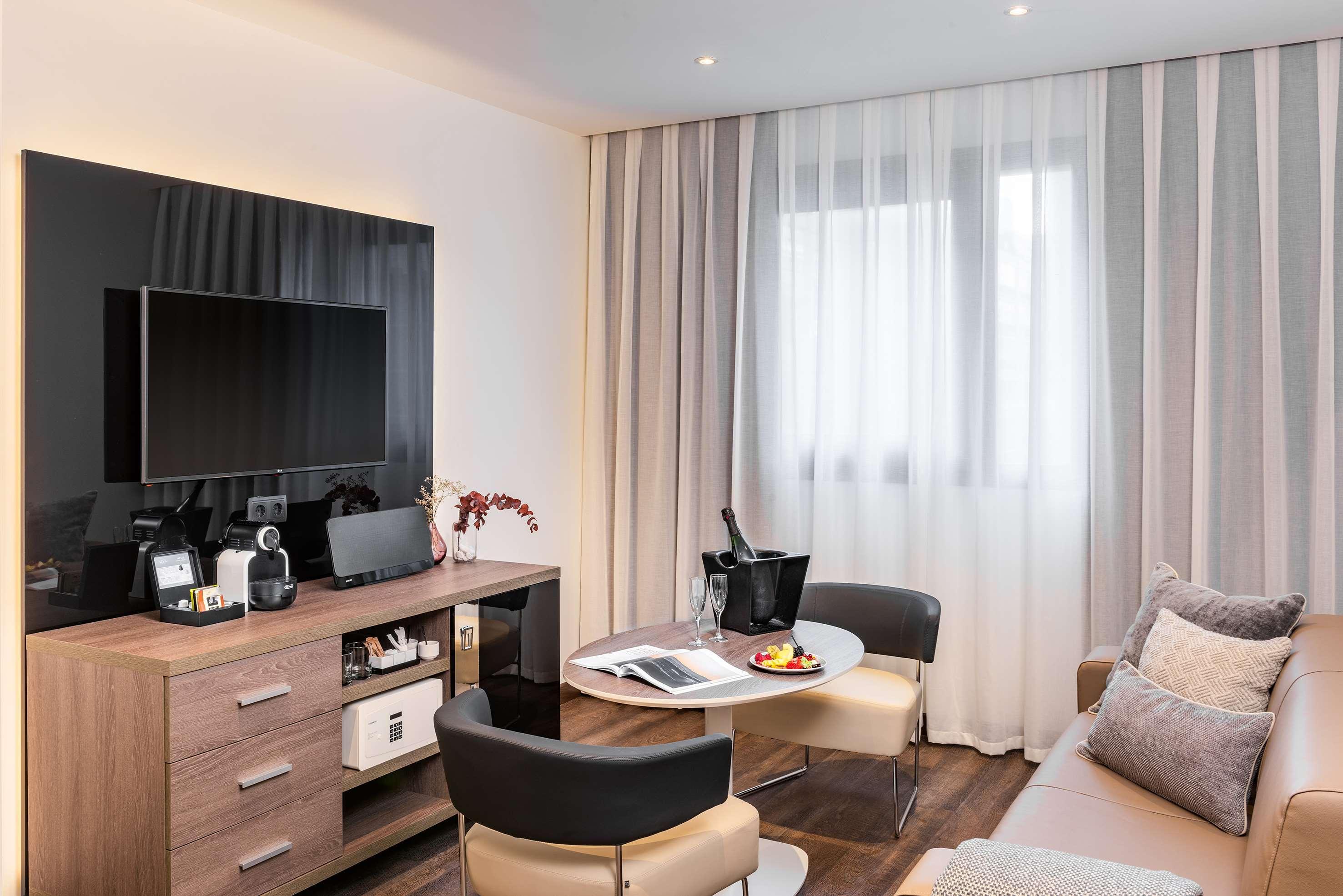 Melia Madrid Serrano Екстер'єр фото